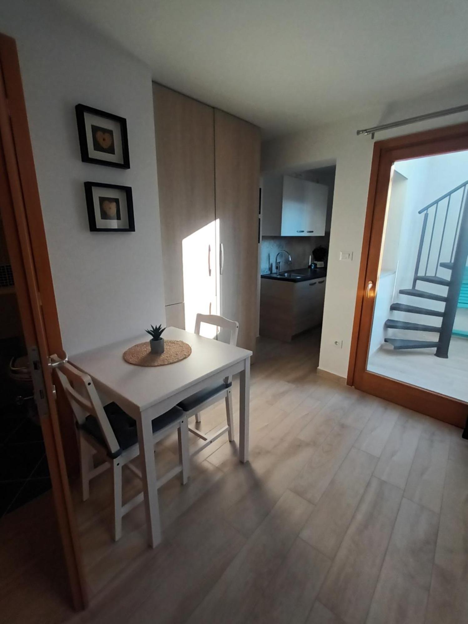 Appartement App Hedonist à Novigrad Istria Extérieur photo